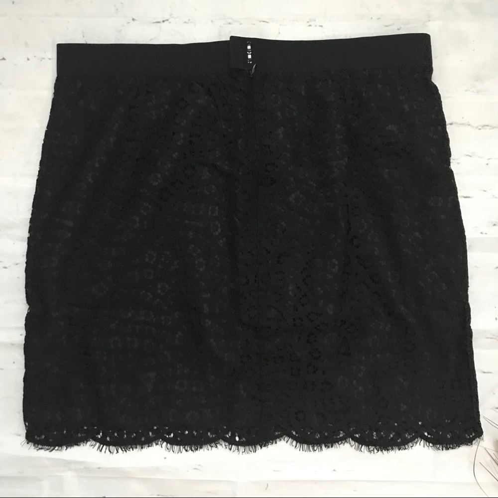 Joe Fresh Black Lace Lined Back Zipper Skirt 12 - Picture 2 of 4